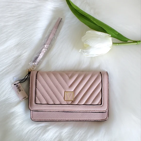 ❤️Victoria's Secret Phone Wristlet/wallet - Picture 2 of 10